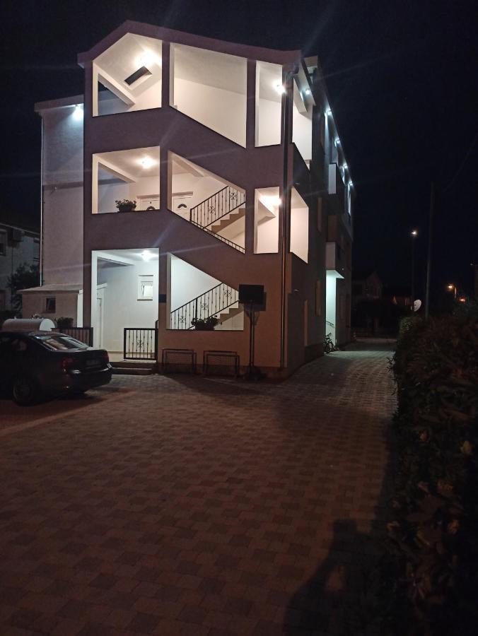 Apartments Marina Bibinje Bagian luar foto