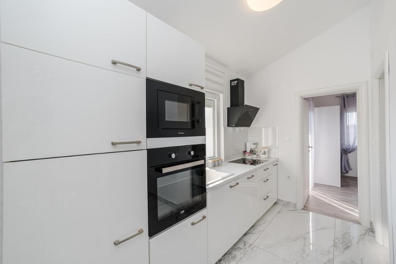 Apartments Marina Bibinje Bagian luar foto
